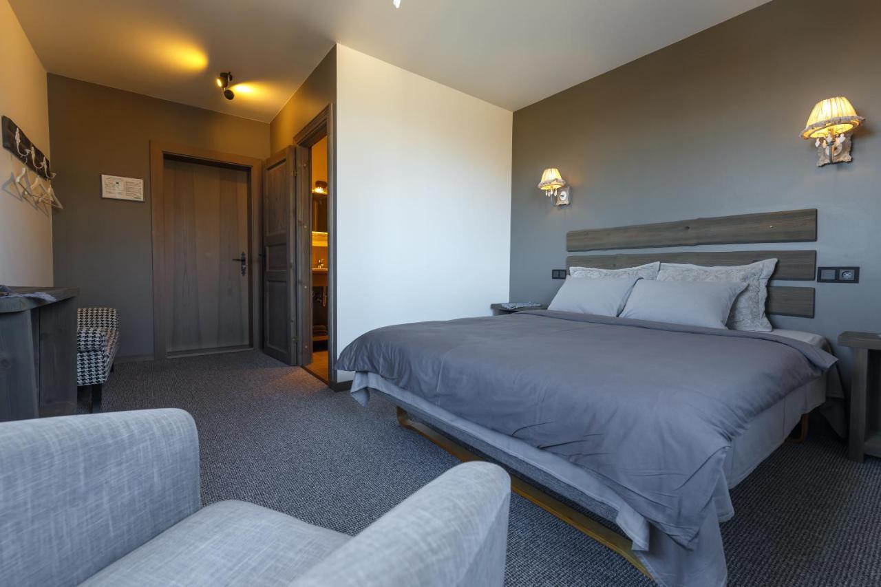 Plavas Hotel Ainazi Bagian luar foto